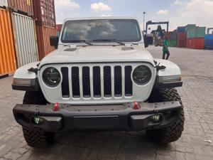 Xe bán tải Jeep Gladiator 2020 đặc biệt đã về Việt Nam