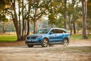 SUV 7 chỗ nào bán chạy nhất Việt Nam?