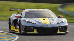 Chevrolet hé lộ chiếc siêu xe Corvette C8.R 2020 bản đua cực mạnh