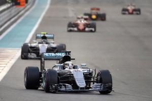 Tới 2030, tất cả xe đua F1 sẽ không phát thải khí carbon