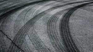 Lốp ô tô ô nhiễm môi trường gấp 1.000 lần khí thải động cơ