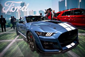 Detroit Auto Show bị hủy, trung tâm triển lãm thành bệnh viện dã chiến