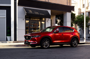 Giảm giá đồng loạt ô tô Mazda cuối tháng 4
