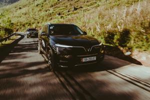 Top xe SUV 7 chỗ tiết kiệm nhiên liệu nhất: bất ngờ với VinFast Lux SA