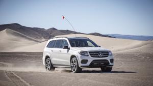 4,6 tỷ đồng, VinFast President “ngang giá” những xe sang nào đang bán tại Việt Nam?