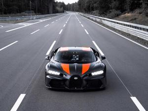 Bugatti ra Chiron Super Sport 300+ giá 4 triệu USD