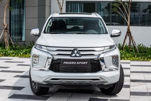 Cạnh tranh Toyota Fortuner, Mitsubishi ưu đãi lớn cho Pajero Sport trong tháng 12