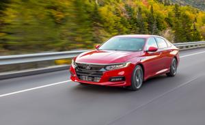 Hàng loạt xe ô tô Honda bị triệu hồi để thay bơm nhiên liệu