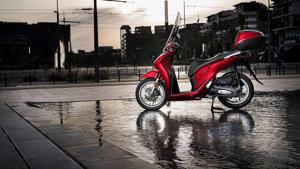 Honda Việt Nam bất ngờ hoãn bán SH 150i 