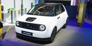 Honda loại bỏ xe diesel, tập trung phát triển xe điện