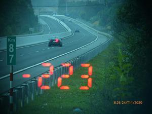 Phạt tài xế BMW chạy 233 km/h trên cao tốc Bắc Giang - Lạng Sơn 11 triệu đồng