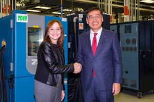 Kỷ nguyên xe điện: những cái bắt tay tỷ USD của các “ông lớn ô tô” 