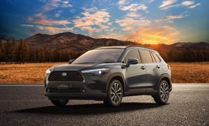 Loạn báo giá xe “hot” Toyota Corolla Cross trước ngày ra mắt