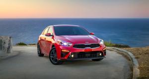 Bật khỏi top xe bán chạy: Tiếng chuông báo động cho Kia?