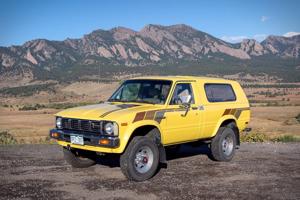 Bắt gặp Toyota Trekker 1981 phiên bản "cựu phượt thủ"