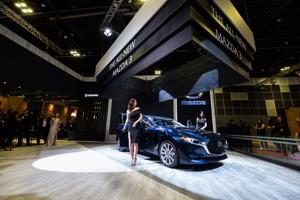 Trên con đường trở thành thương hiệu xe sang của Mazda