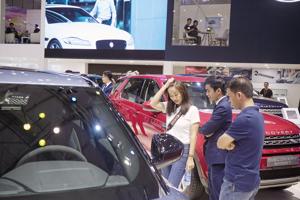 Hàng loạt ô tô đang giảm giá sâu