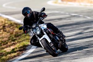 Bảng giá bán lẻ mô tô, xe máy Benelli tháng 12/2019