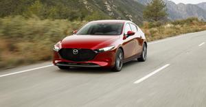 Triệu hồi khẩn cấp 35.000 chiếc Mazda3 do lỗi phanh đột ngột