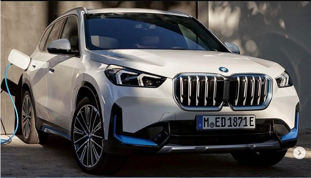 BMW X1 và iX1 2023 lộ hình ảnh trước ngày ra mắt toàn cầu - Ảnh 1