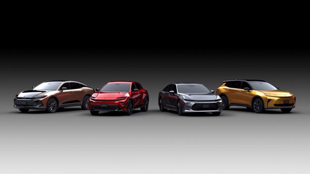 “Xe Bộ trưởng” Toyota Crown 2023 thế hệ mới chính thức hồi sinh với 4 kiểu dáng khác nhau - Ảnh 1