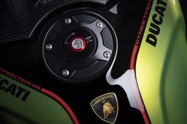 Ducati Streetfighter V4 Lamborghini – Siêu phẩm siêu hiếm giá 68.000 USD - Ảnh 8