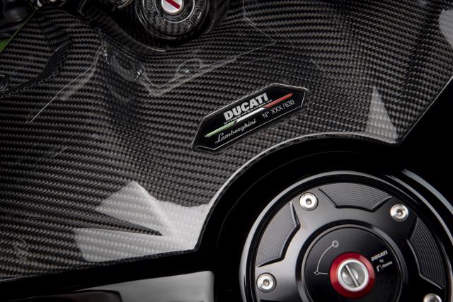 Ducati Streetfighter V4 Lamborghini – Siêu phẩm siêu hiếm giá 68.000 USD - Ảnh 9