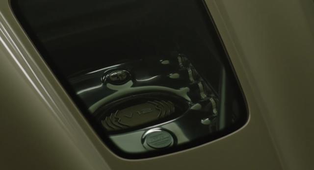 Siêu xe Pagani C10 lộ thêm chi tiết từ trong ra ngoài - Ảnh 2