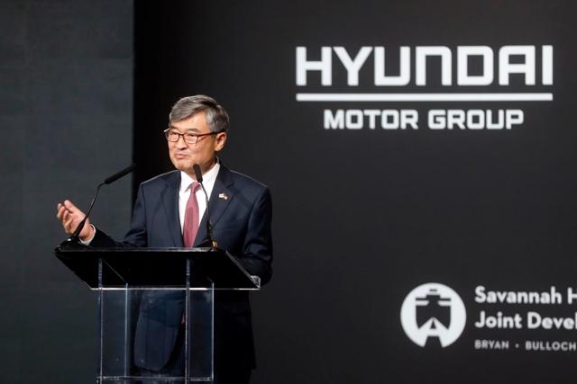 Cho Tae-yong, Đại sứ H&agrave;n Quốc tại Mỹ, ph&aacute;t biểu tại lễ khởi c&ocirc;ng Nh&agrave; m&aacute;y Hyundai Meta v&agrave;o ng&agrave;y 25 th&aacute;ng 10 vừa qua.