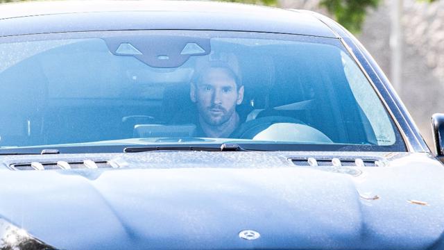 Bộ sưu tập xe hơi “khổng lồ” của Lionel Messi - Ảnh 5