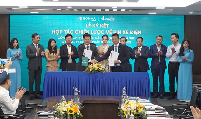 Việc đẩy mạnh hợp tác giữa các doanh nghiệp Việt giúp thúc đẩy phát triển các sản phẩm khoa học công nghệ trong lĩnh vực năng lượng xanh. Ảnh: Lê Vũ