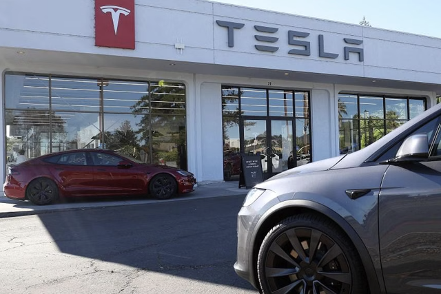 Thu nhập Q3 sụt giảm nghiêm trọng và thách thức CFO mới của Tesla phải đối mặt - Ảnh 1