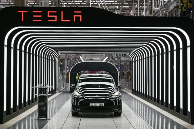 Thu nhập Q3 sụt giảm nghiêm trọng và thách thức CFO mới của Tesla phải đối mặt - Ảnh 2