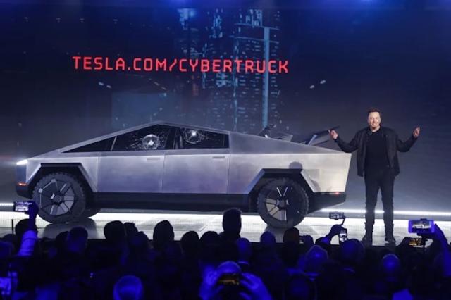 Tesla chính thức tiết lộ giá Cybertruck, đặt mục tiêu vượt doanh số các mẫu xe hiện có - Ảnh 2