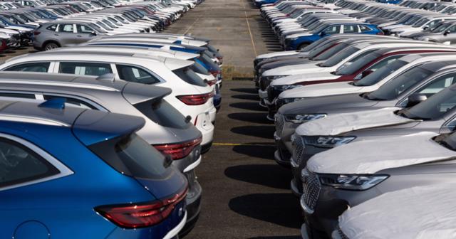 Doanh số bán ô tô tại Nga phục hồi lên 1,06 triệu chiếc năm 2023 - Ảnh 1