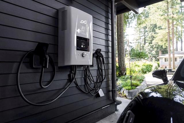 Áp giá điện kinh doanh cho trạm sạc có thể làm chậm quá trình chuyển đổi sang xe điện của người dùng ô tô. Ảnh: J.D.Power
