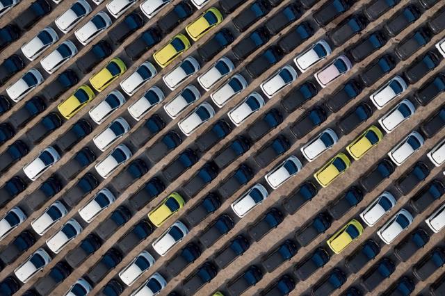 Không hợp tác với EU, các nhà sản xuất EV Trung Quốc có nguy cơ bị áp thuế nặng hơn - Ảnh 1