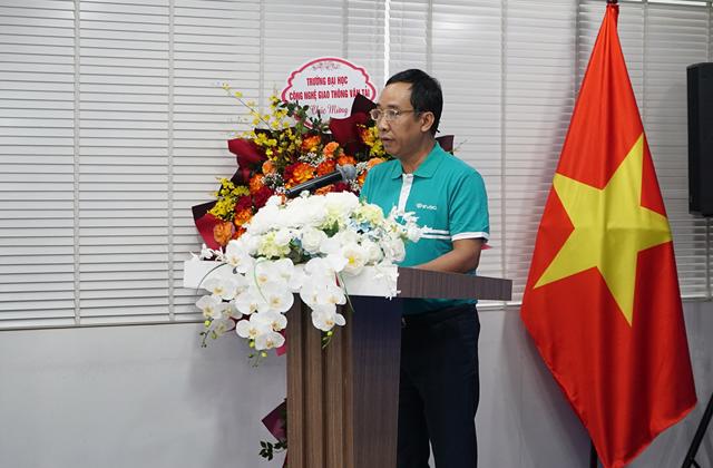Ông Hoàng Mạnh Tân - Phó Tổng giám đốc Tập đoàn Sơn Hà: 