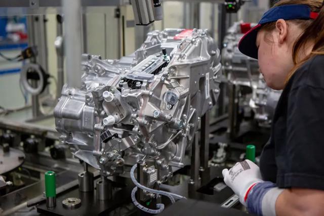 Toyota đặt cược vào “động cơ cỡ nhỏ” trong kỷ nguyên hybrid mới - Ảnh 2