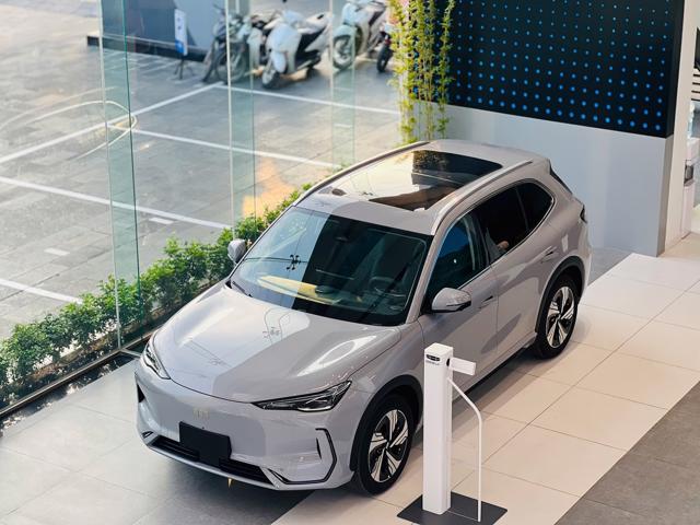 EX5 là mẫu xe điện đô thị lý tưởng cho nhu cầu di chuyển hàng ngày: nhỏ gọn, linh hoạt, trang bị thông minh và mức giá dễ tiếp cận.