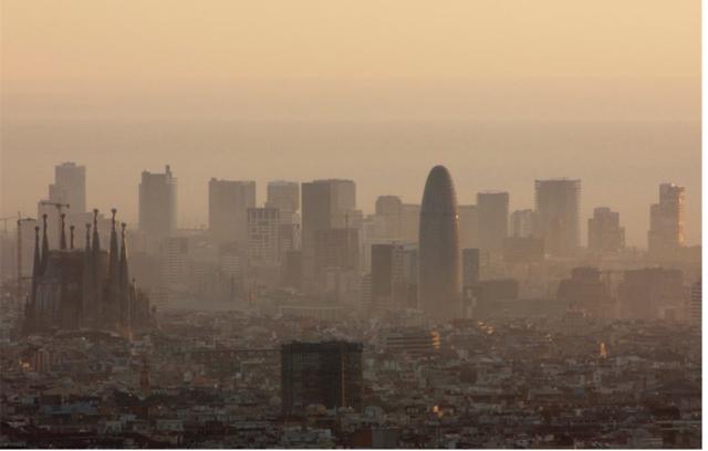 Tại Barcelona, 70% dân số tiếp xúc với nồng độ NO2 cao hơn mức khuyến nghị của WHO và EU. Nguồn: AMB.