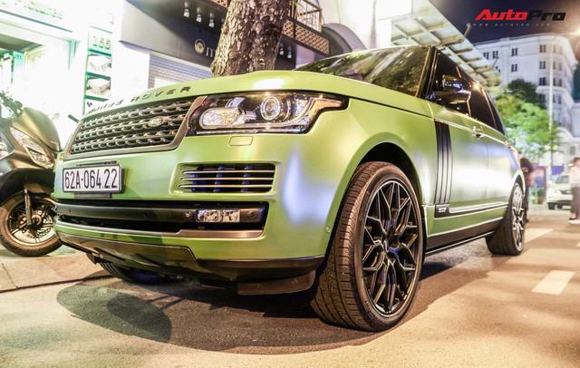 Bằng cách thay đổi một số chi tiết ngoại thất, chiếc Range Rover LWB Autobiography của một dân chơi Long An đã trở nên nổi bật hơn bao giờ hết khi xuất hiện.