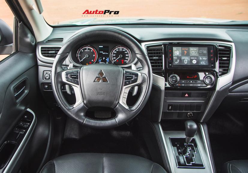 Đ&#226;y l&#224; c&#225;ch Mitsubishi Triton 2019 chi&#234;u dụ kh&#225;ch Việt kh&#244;ng mua Ford Ranger - Ảnh 4