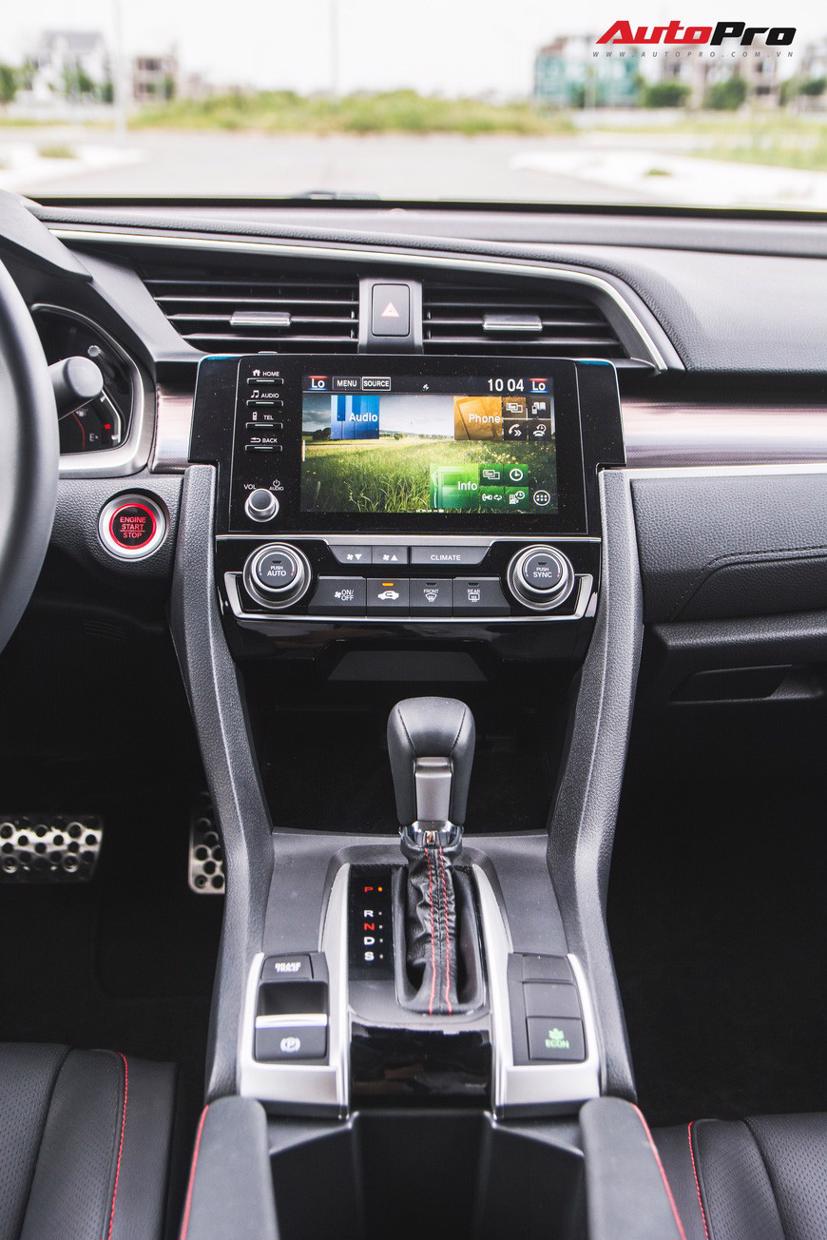 Đánh giá Honda Civic RS 2019 - Lựa chọn cần cả con tim và lý trí - Ảnh 9
