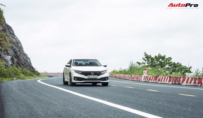 Đánh giá Honda Civic RS 2019 - Lựa chọn cần cả con tim và lý trí - Ảnh 15
