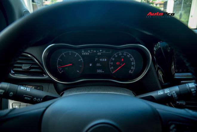 Đ&#243;ng vai ‘cư d&#226;n mạng’ đi thử ch&#234; VinFast Fadil - Ảnh 12