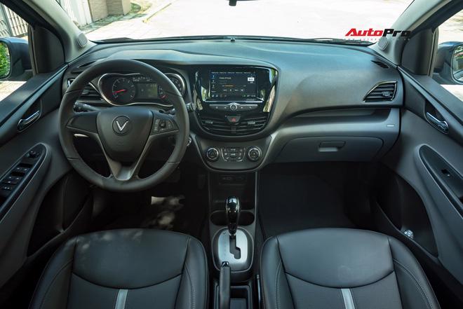 Đ&#243;ng vai ‘cư d&#226;n mạng’ đi thử ch&#234; VinFast Fadil - Ảnh 32