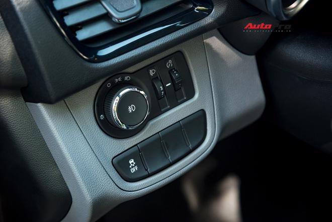 Đ&#243;ng vai ‘cư d&#226;n mạng’ đi thử ch&#234; VinFast Fadil - Ảnh 34