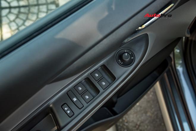 Đ&#243;ng vai ‘cư d&#226;n mạng’ đi thử ch&#234; VinFast Fadil - Ảnh 30