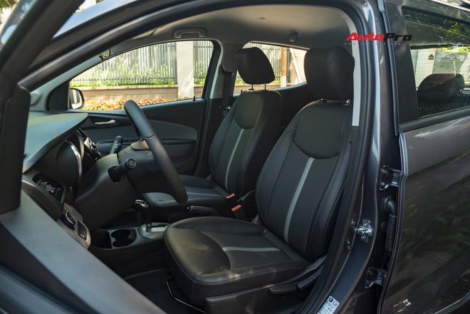 Đ&#243;ng vai ‘cư d&#226;n mạng’ đi thử ch&#234; VinFast Fadil - Ảnh 4